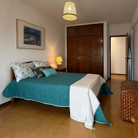 T2 Miramar, Pateo 公寓 *
